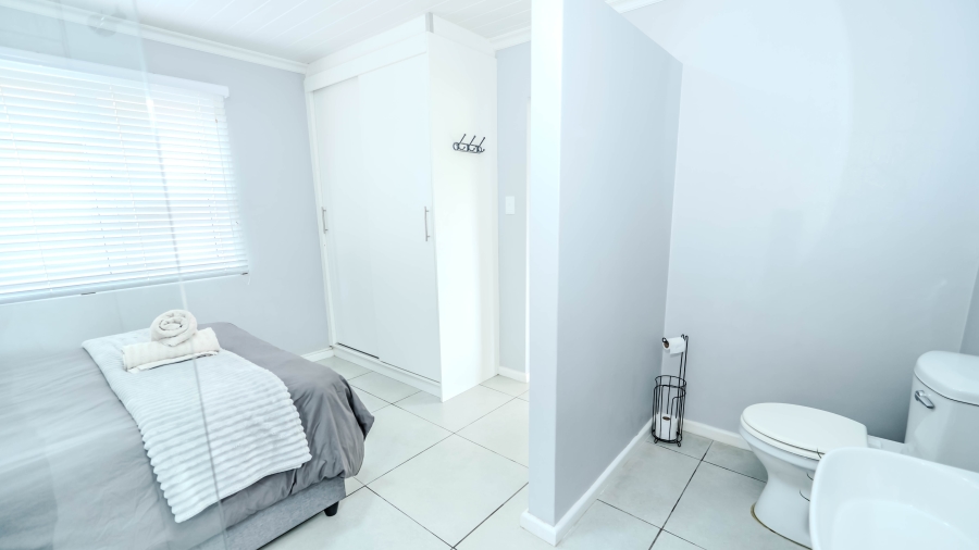 2 Bedroom Property for Sale in Pearly Beach Western Cape